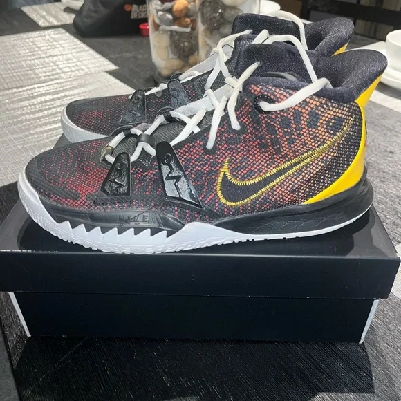 Kyrie 7 Roswell Rayguns (Box Included)